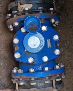 gray-pipe-with-water-coming